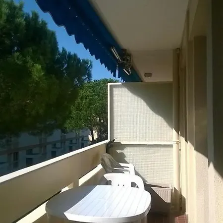 Charmant Appartement * Frejus